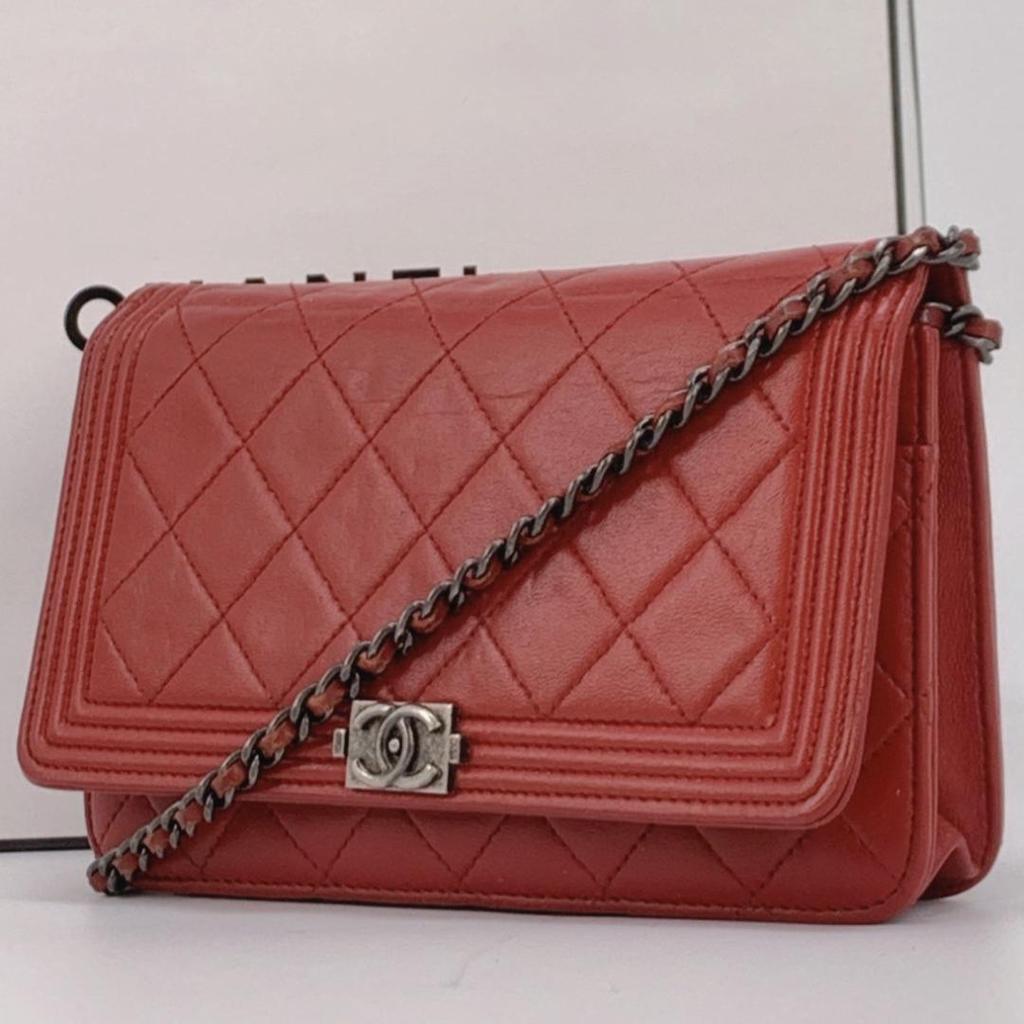 Boy CHANEL Chain Wallet Gunmetal Shoulder Clutch Bag Lambskin Red Women's Coco Mark Clasp