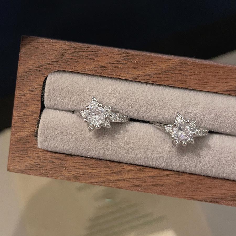 Stylish Zircon Star Earrings: Chic, Versatile, and Elegant.