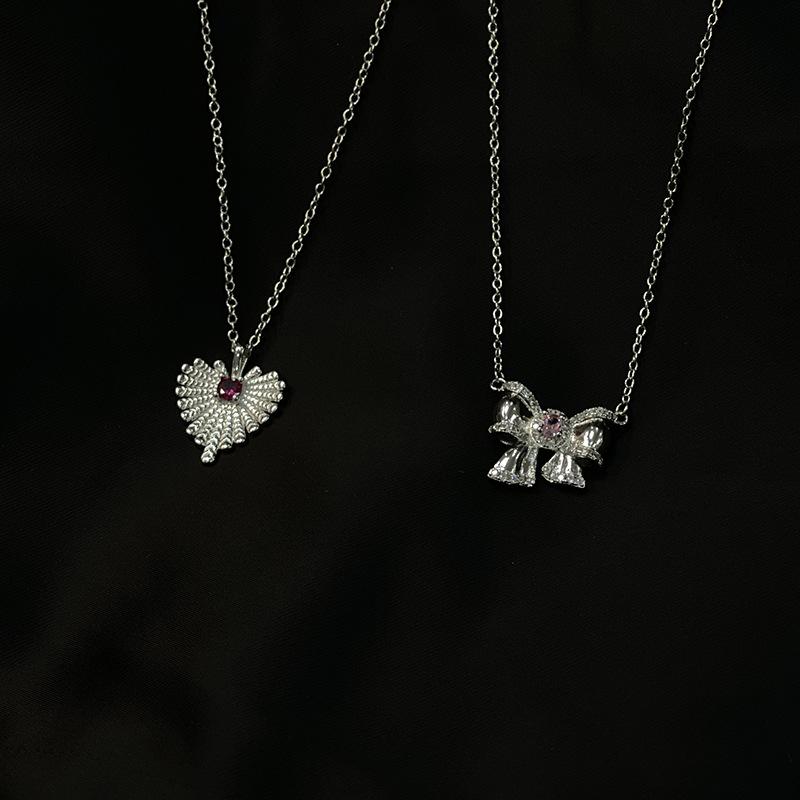Sweet Princess Style Silver Asymmetrical Bow Necklace Slightly Inlaid Pink Treasure Sweet Premium Clavicle Chain Female