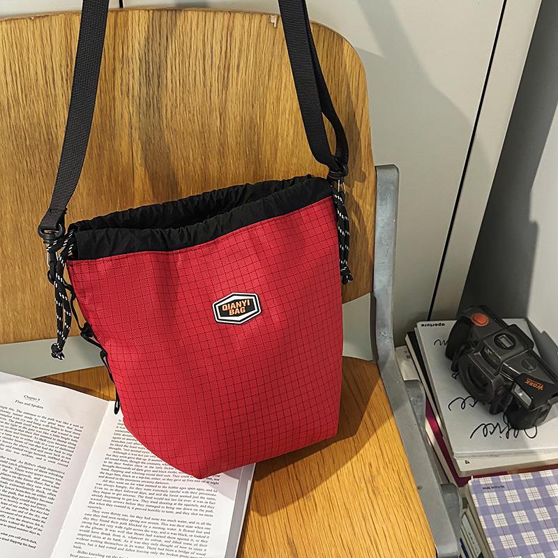 Women's Summer New Large-capacity Outdoor Travel Shoulder Bag Summer Messenger Small Bag Nylon Bucket Mobile Phone Bag