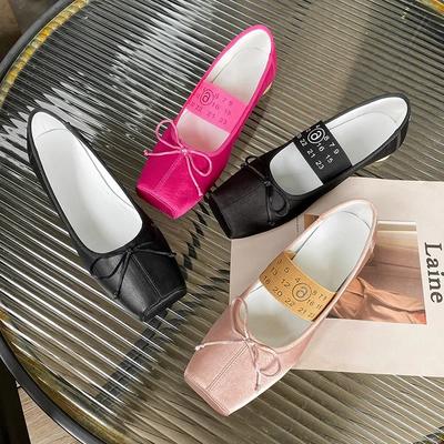 Calzado para mujer – Zapatillas