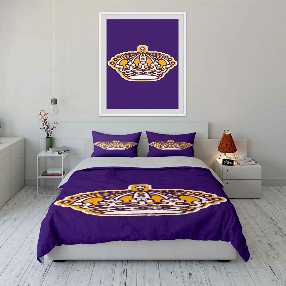 Royal Crown Design on Purple Background Print Bedding Set Duvet Cover Pillowcases (1* Duvet Cover 2* Pillowcases Do Not Include Comforter)