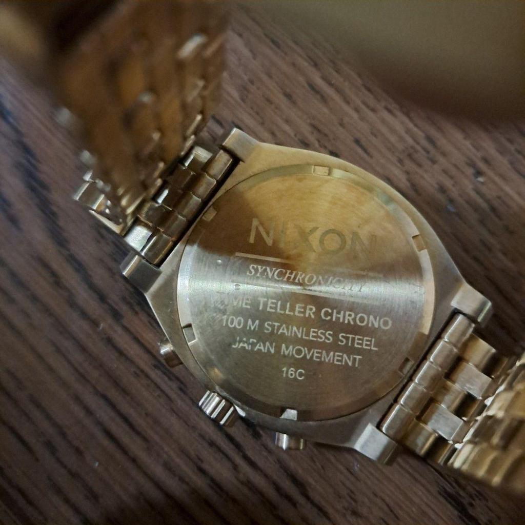 Used Watch NIXON Quartz Watch