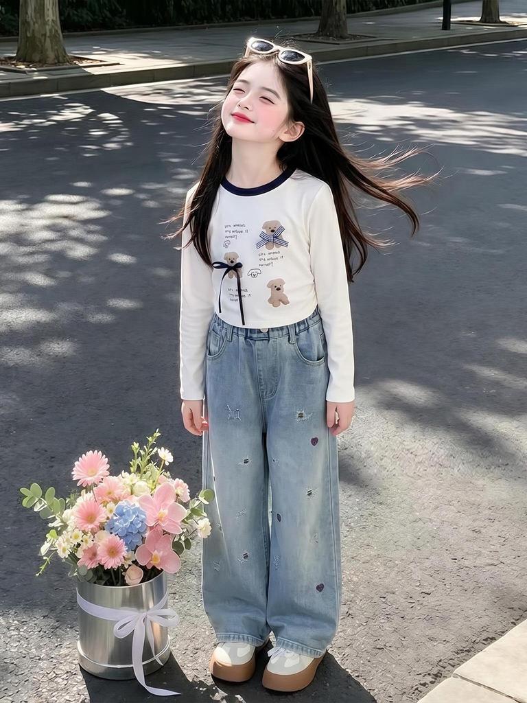 Girls' 2026 Autumn Two-Piece Set: Long-Sleeve T-Shirt & Printed Jeans