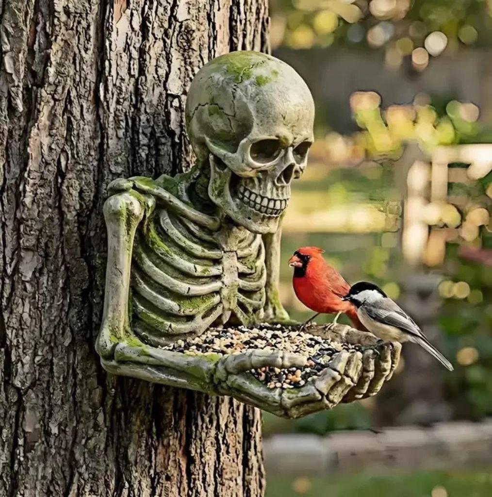 Bigfoot Treant Resin Bird Feeder for Outdoor Courtyard