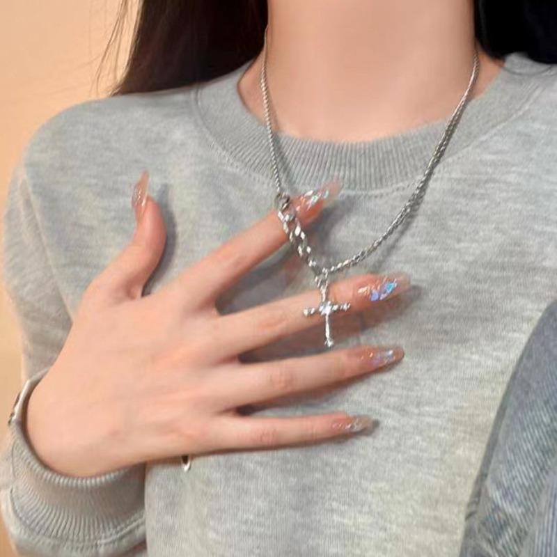 Luxury Cross Zircon Necklace For Women Fashion Hip Hop Cool Choker Necklace Pendant Party Jewelry Accessories Sweater Chain Gifts