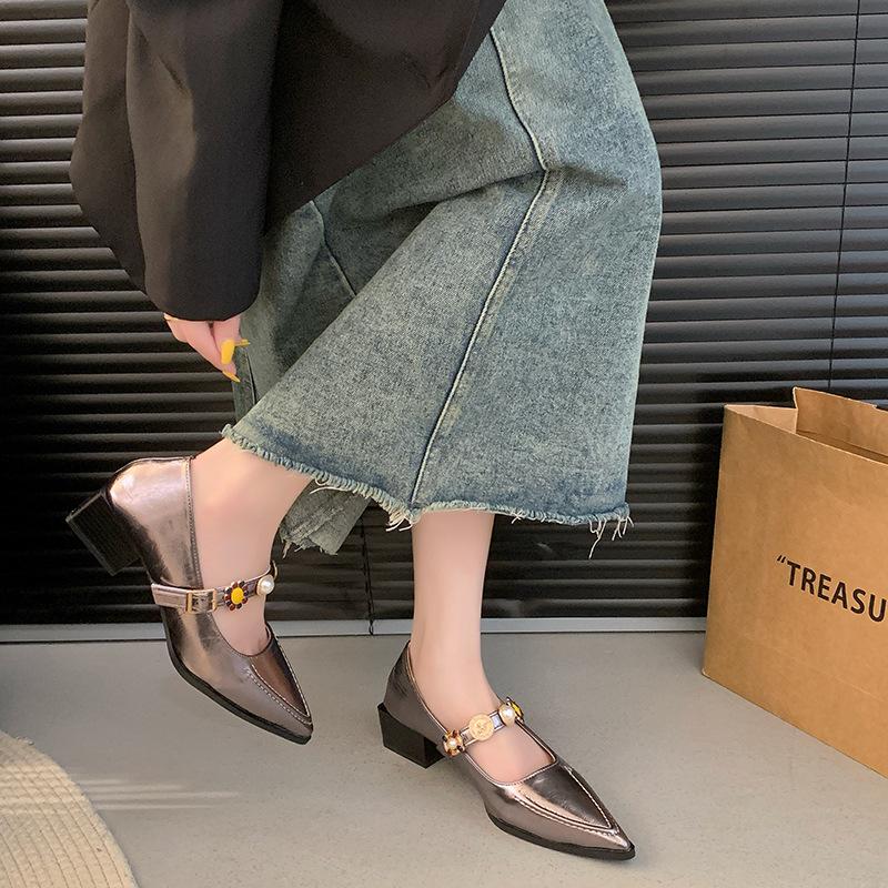 Hot Selling 2025 Shoes Women Flats Shallow Mouth Autumn round Toe Loafers Ballerinas New Fall black Retro Shoes Zapatos De Mujer