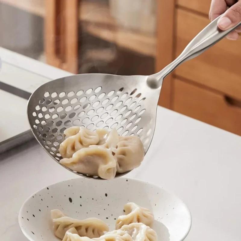 Stainless Steel Colander Spoon Fat Separator Kitchen Soup Colander Soup Gravy Oil Soup Ladles Skimmer Spoon Soup Colander