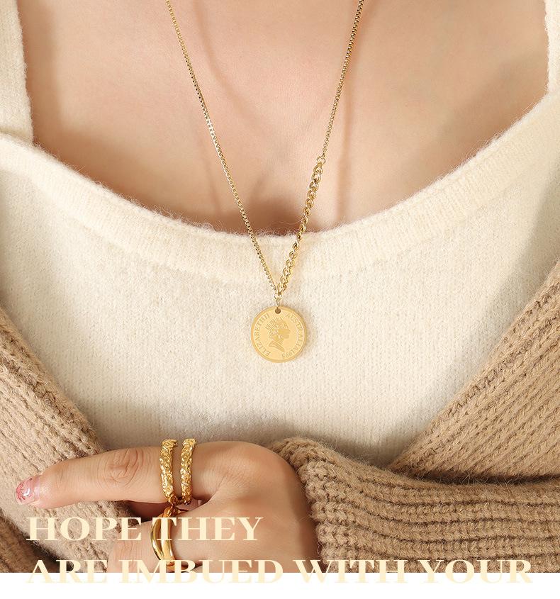 Spicy Girl Autumn & Winter Hip Hop Portrait Pendant Sweater Necklace M002-3