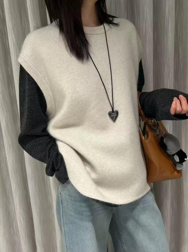 2026 Autumn/Winter Women's 100% Pure Wool Knit Vest - Fashionable, Loose Layering Gilet