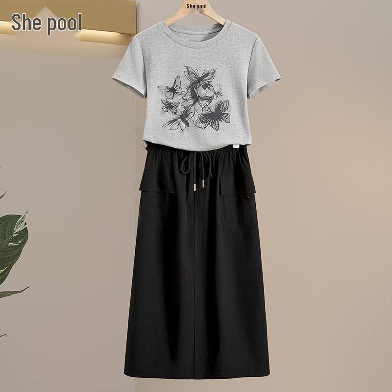 Tachishion Women s Printed T-shirt & Skirt Set S