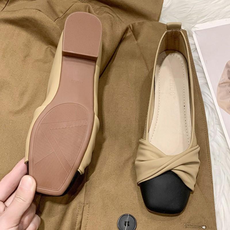 Fashion 2025 Ladies Soft Leather Slip-On Loafers Summer Shallow Cut Flat Shoes Cushioned Sole Ultra Comfortable Grandma Casual Shoes