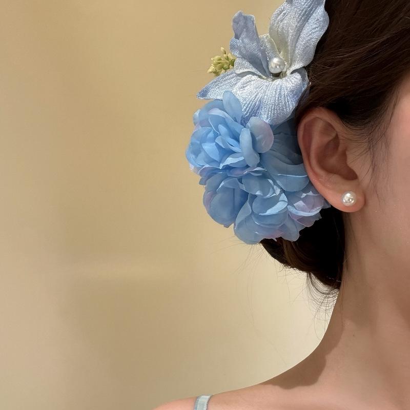 

Sweet Floral Butterfly Hair Clip - Chic and Versatile Duckbill Accessory for Women