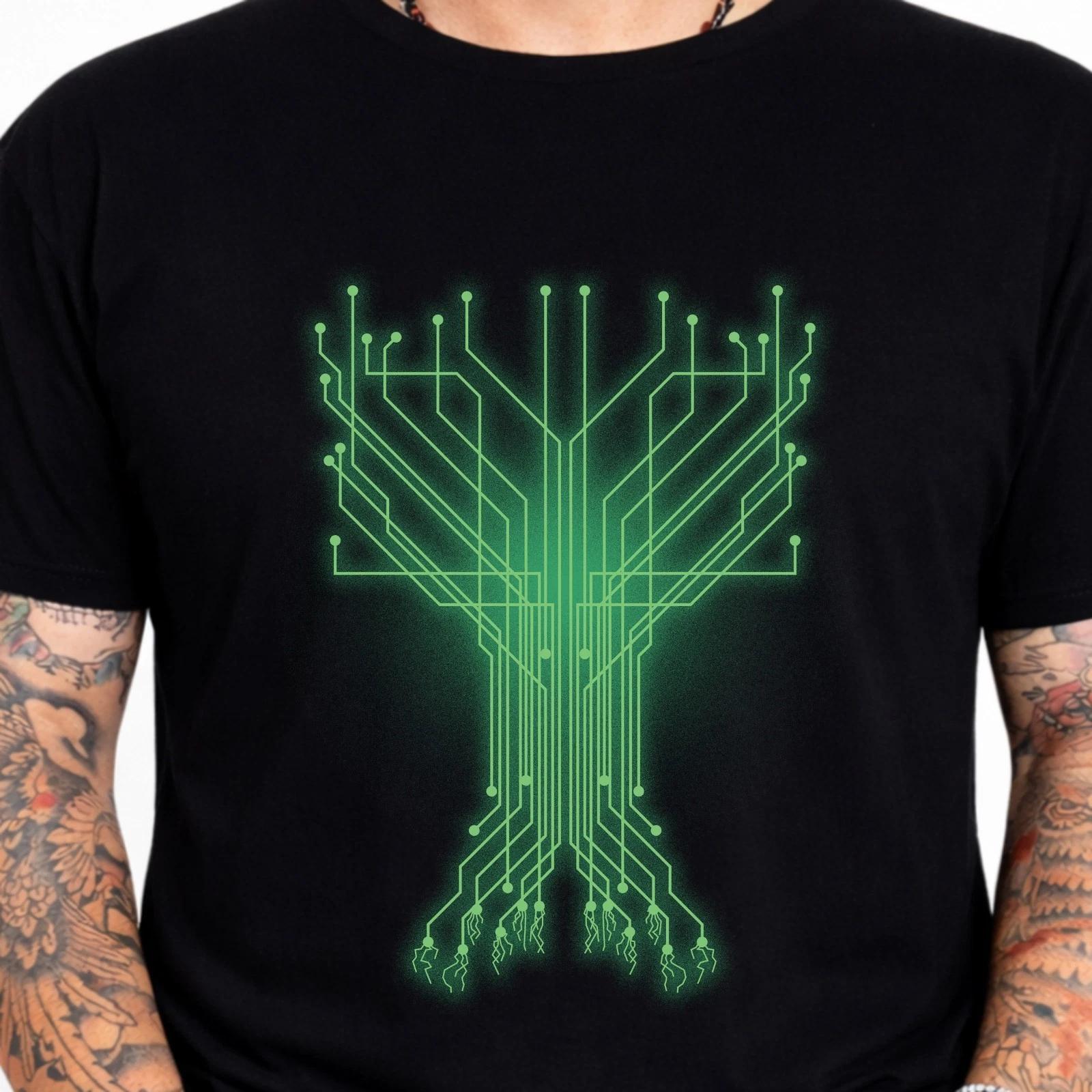 Circuit Board Tree of Life Tech Geek Nerd Computer Science Graphic T-Shirt. XL