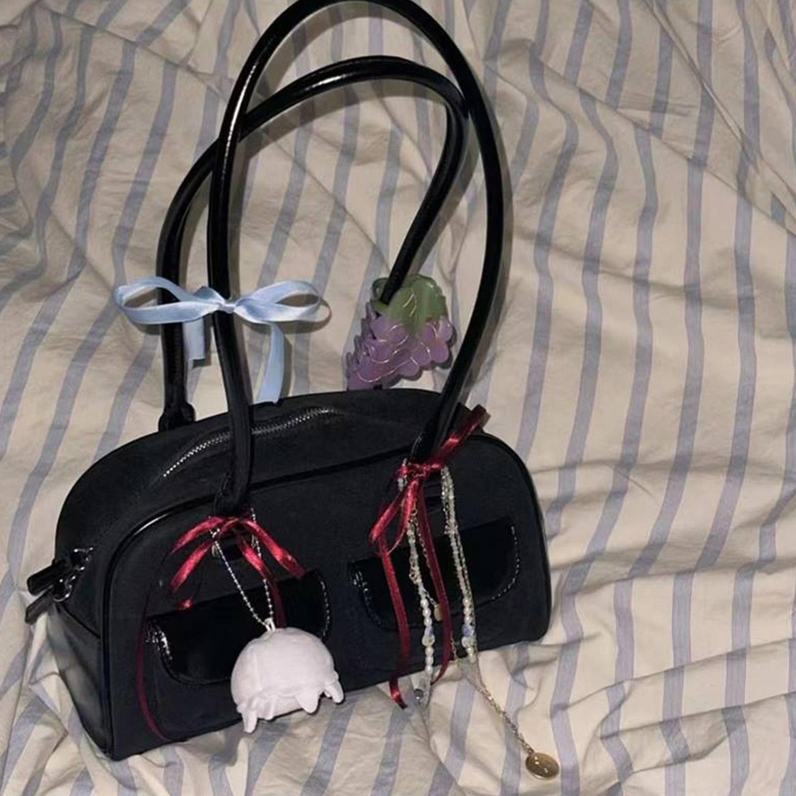 Удобная и комфортная сумка через плечо с несколькими карманами — фото 5