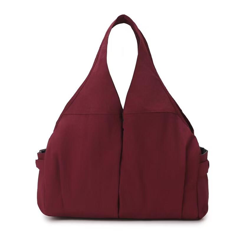 

Fashion Large Capacity Sports Shoulder Bag