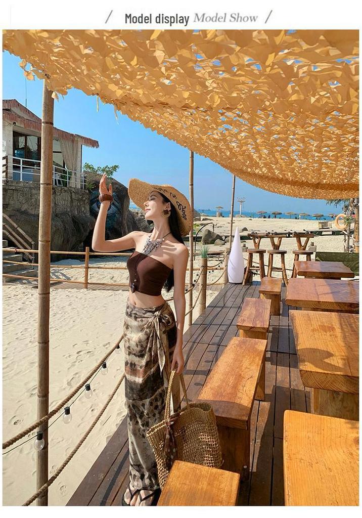 Yunnan Seaside Holiday Women's Strapless Vest & Retro Print Skirt Set