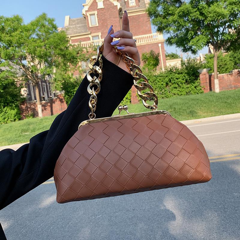 Leather Weaving Bag with Thick Chain Handle Dumpling Bag New Design Crossbody Bag for Luxury Women's Party Cluth Bags