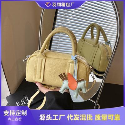 Γυναικείες τσάντες – Τσάντες με κοντά χερούλια