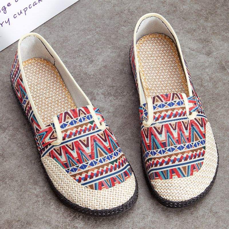Old ******* cloth shoes women's summer leisure one pedal ****** and autumn breathable flat-bottomed s**t-soled canvas