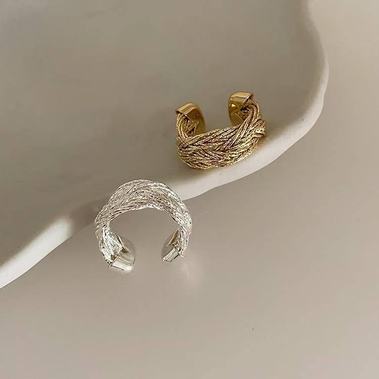 Vintage Metal Braided Open Ring: Chic European American Style