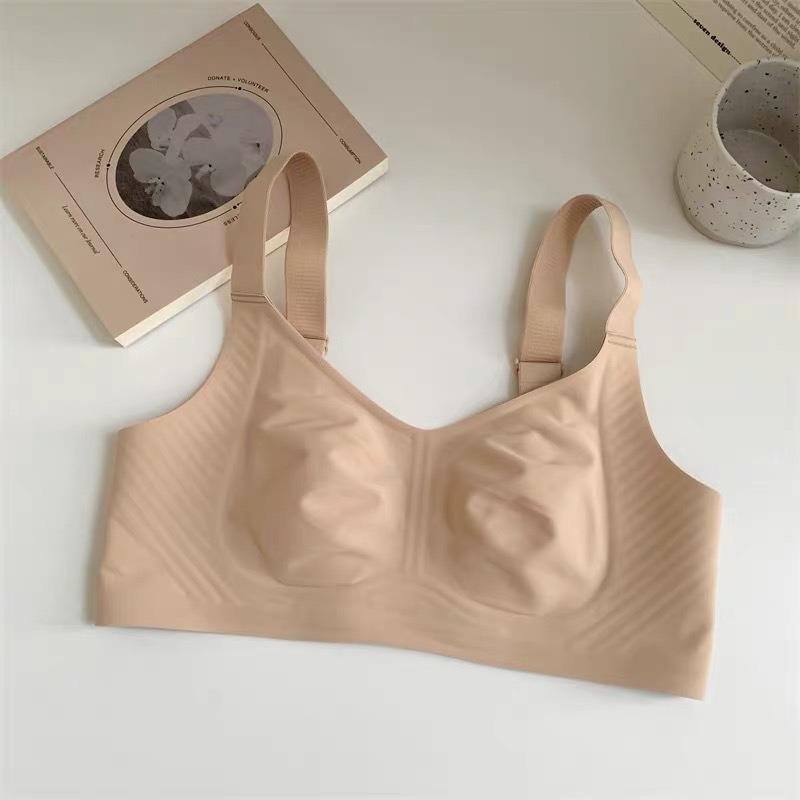 Seamless Wireless Summer Bra with Bunny Ear Cups for Small Busts – Minimizes Cup Gaps and Side-Boob