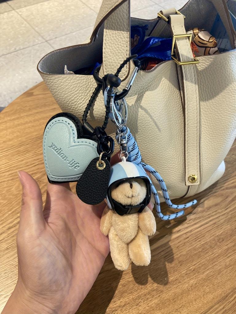 Sevimli Kask Ayı Kolye DIY Kişilik Araba Anahtarlık Dekorasyon Tılsımı Dokuma Halat Asılı Cep Telefonu Anahtarlık Çanta Aksesuarları