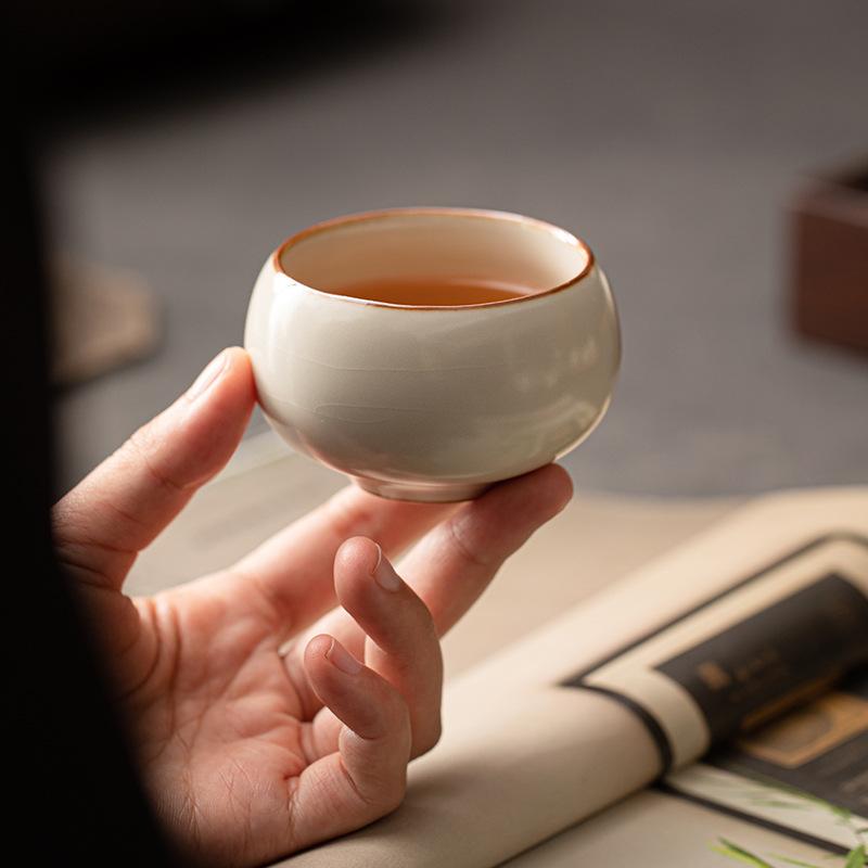 Beige Ru Kiln Ceramic Teacup Household Simple Master Cup Luohan Single Cup Personal Special Tea Set Kung Fu Tea Cup