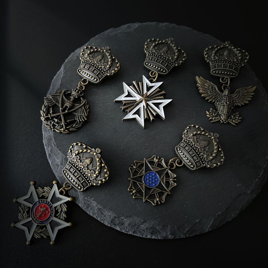 Antique Styles Badge Military Fans Collector Medal Star Badge Brooch Pin for Military and History Lover Collection