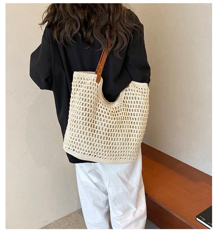 Large capacity hand-woven bags, women's 2025 new straw bags, beach vacation shoulder bags, commuter tote bags