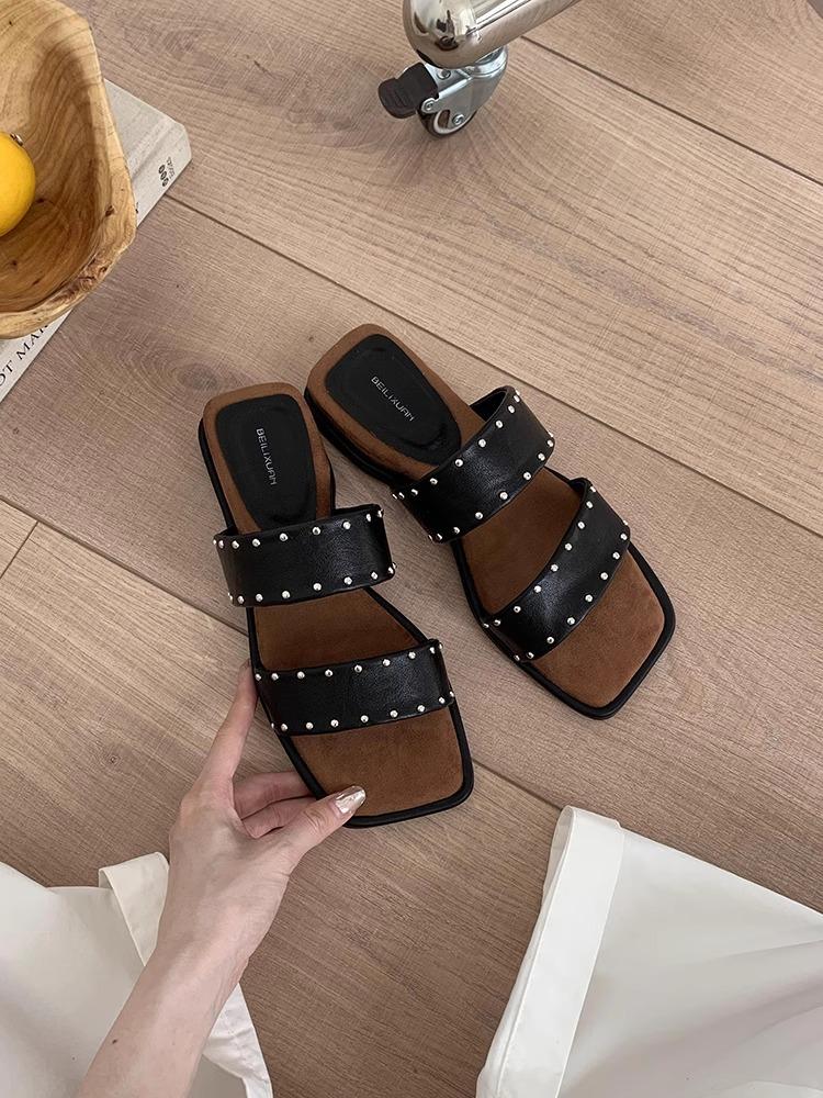 

Французские ретро заклепки с небольшим каблуком-рюмочкой шлепанцы женские летние для ношения на море, для отпуска, повседневные пляжные сандалии 40