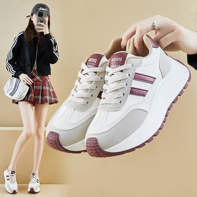 Forrest Gump Schuhe für Damen Trendiger Frühling Neuer Stil Höhenverstärkend Studenten Lauf-Sport-Freizeitschuhe Street Photography