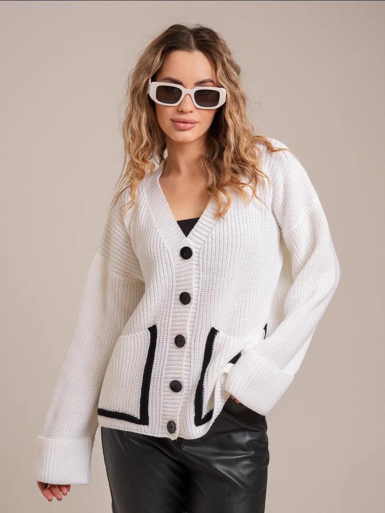2025 Spring and Autumn New Style Women's Clothing Pocket Contrasting Color V-neck Knitted Cardigan Sweater Women's Jacket