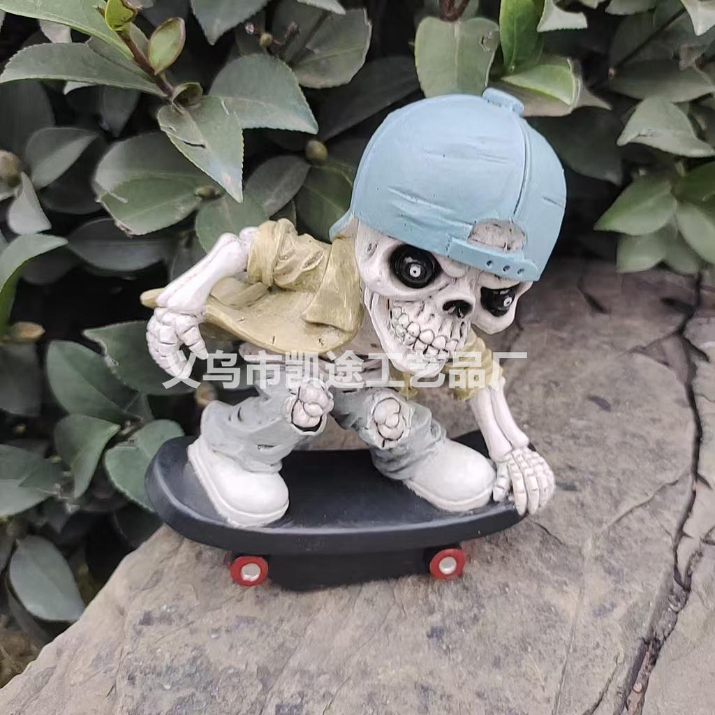 New Skateboard Skeleton Doll Decorative Ornament Halloween Scene Dress Up Coldplay Skeleton Man Ornament