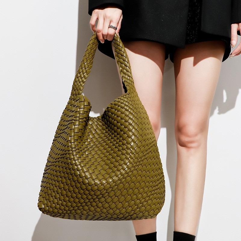 Borsa tote tessuta a mano, moda europea e americana semplice e versatile grande capacità monospalla sottobraccio portatile a mano borsa tote cestino per verdura