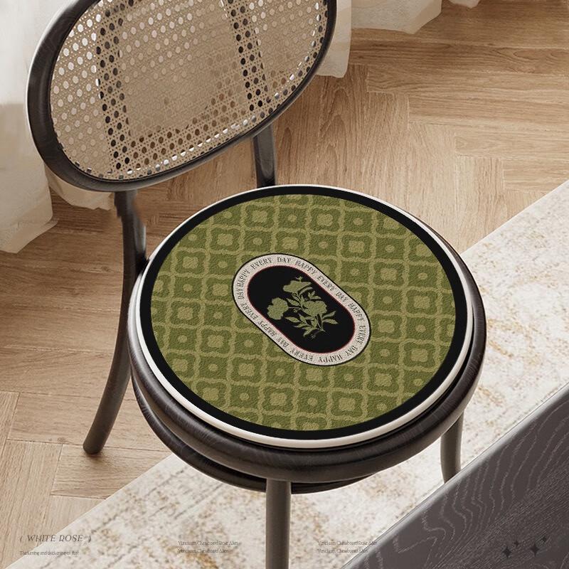 

Fumede Floral Round Dining Chair Cushions (Set of 2)