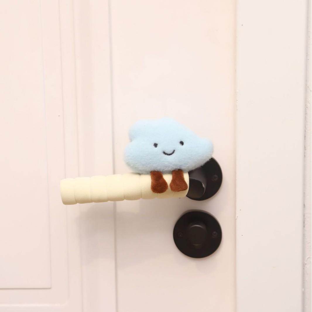 

1Pc Anti-static Sponge Doorknob Covers - Cute Plush 3D Cloud Accessories Girls Bedroom Door Handle Sleeves Winter Home Decor 2.5*13.5cm