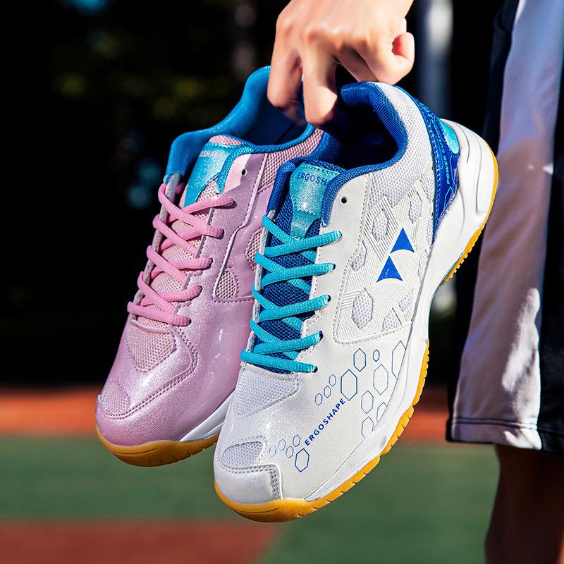 

New professional badminton sports shoes, lightweight, breathable, non-slip, wear-resistant and shock-absorbing, the choice on the sports field 44