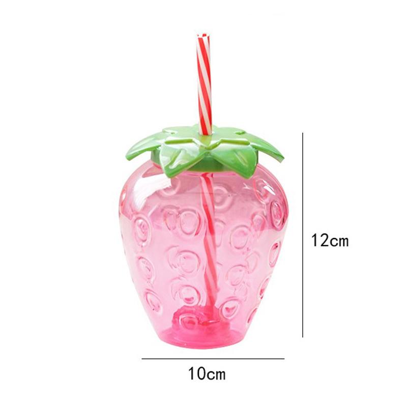 500ml Strawberry Straw Mug Cute Girl Milk Tea Cup With Strawberriy Pendant Portable Plastic Tumbler Water Bottle With Strawberry 500ML