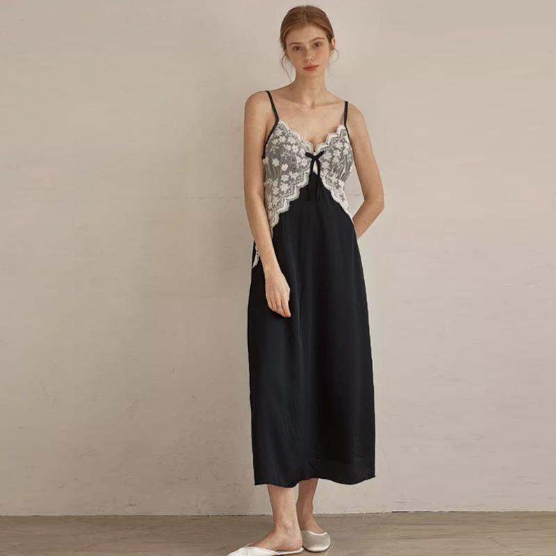 Women s Summer Lace Slip Dress with Built-in Bra - Loose Fit, Sexy, and Slimming M