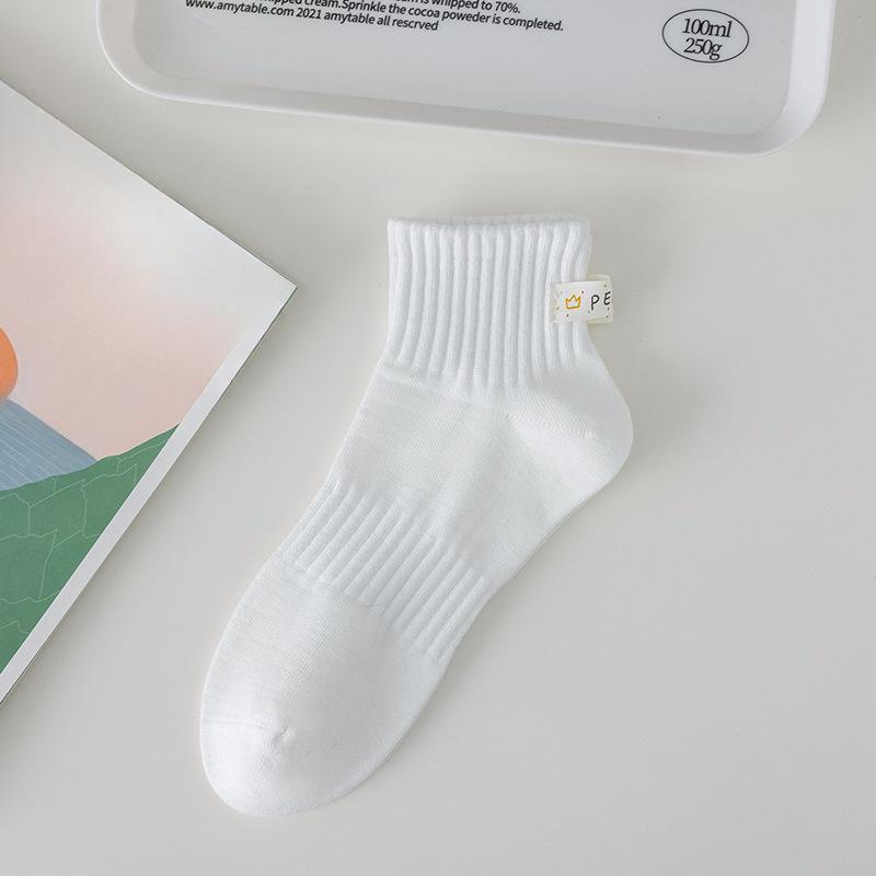 Female Spring and Summer Lovely Embroidery Preppy Sports Low Top Boneless Tube Socks