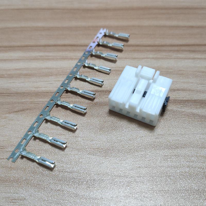 10PIN Plug for Lexus Mark Levinson Amplifier (Model: 20260401)