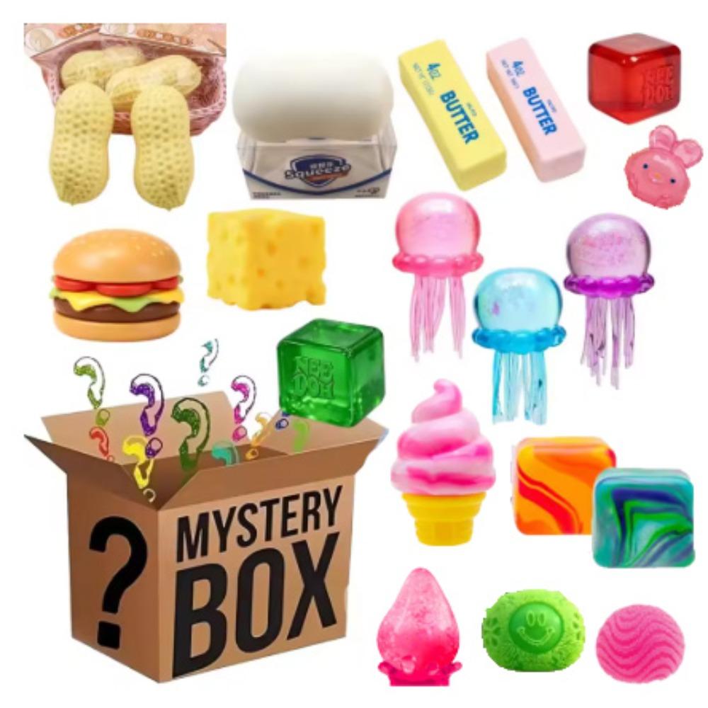 Mehrere langsam aufgehende Squishies, zufällige Auswahl: Käse-Quetschspielzeug, Gedämpfte Brötchen und Knödel,Langes Butterbrot,Bär-Squishy-Spielzeug