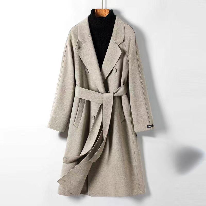 Teplý a módní vlněný kabát v jednobarevných barvách pro ženy s páskem na podzim a zimu