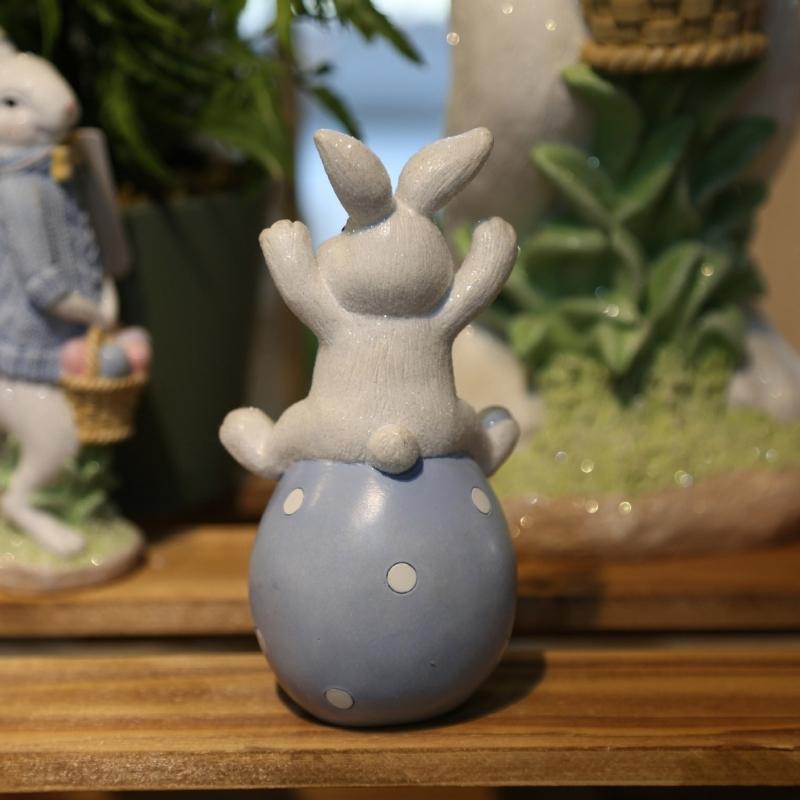 Easters Decorations Bunnies Decors Spring Figurine Table Centerpiece Resin Easters Eggs Rabbit Statue Tabletop Ornament