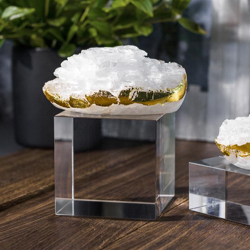 Luxurious Crystal Ore Ornaments: Natural Stone Decorations for Model Rooms, Hotels, and Creative Soft Furnishings