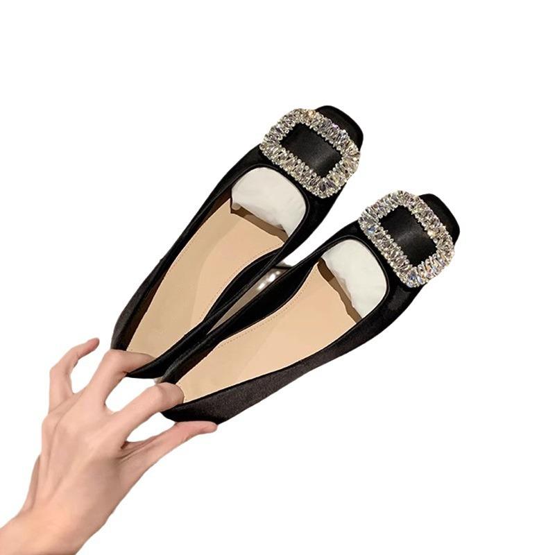 Pantofi simpli de primăvară noi cu strasuri, cu vârf pătrat, gură ușoară, argintii, cu talpă plată, pantofi de damă de temperament navetist din piele moale de zână