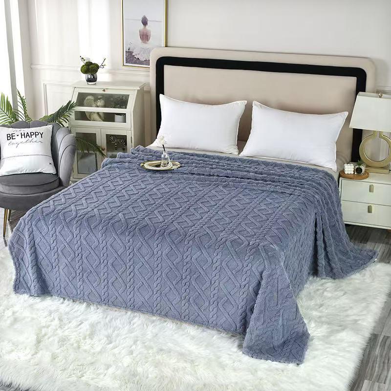 Double-Sided Solid Color Flannel and Taffeta Blanket for Sofa or Nap