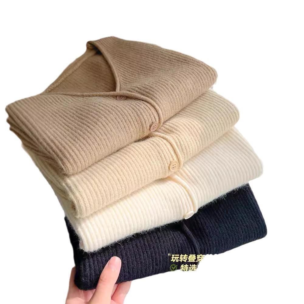 Knitted vest, vest, women's new vest in autumn and winter, stacked with foreign style fashionable sleeveless sweater and jacket