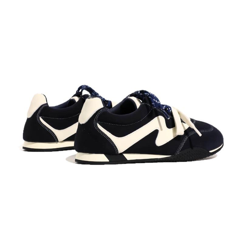 Retro red splicing flat bottom women's new comfortable and light feet small leisure sports